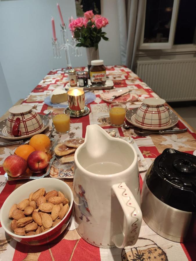 Colette Alain Maxime Bed and Breakfast Lapalisse Eksteriør billede